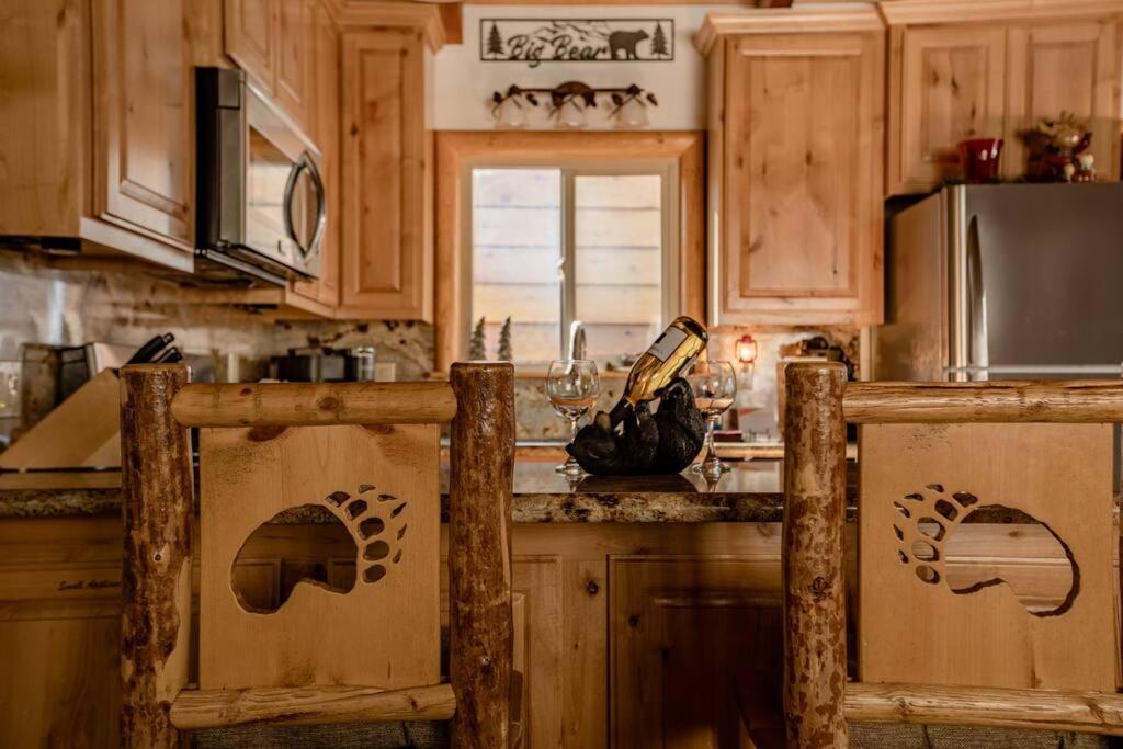 Hot Tub*Kids Room*Family Cabin Біг-Беар-Сіті Екстер'єр фото
